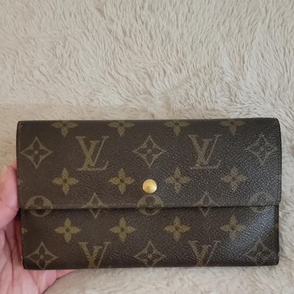 Louis Vuitton Brown Monogram Wallet - Picture 1 of 16
